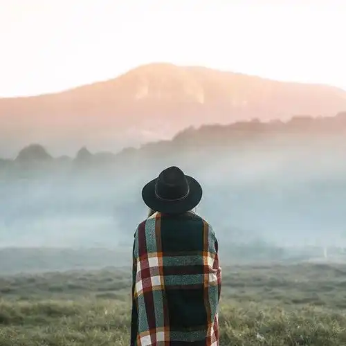  女生毕业考研还是考共公务员呢
