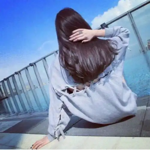  老婆月薪五万,我求她辞职,理由说不出口