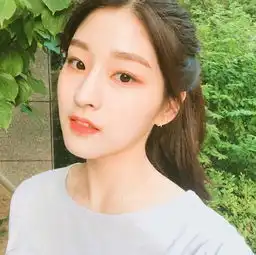 小姐姐头像所有的感情不求朝夕常伴但求相处不累