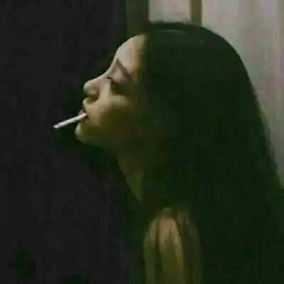  社会头像女生霸气吸烟高冷范女生头像图片大全