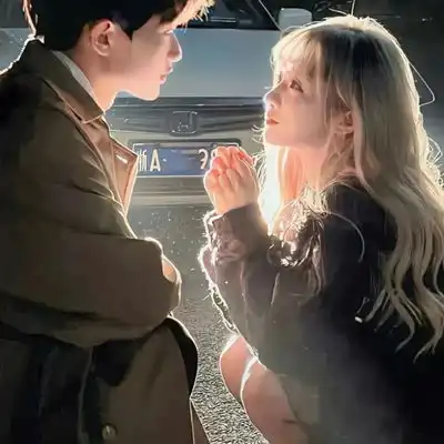  2023最新浪漫温馨真人情侣头像