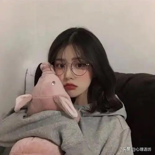  说了再见挥了手,却还是狼狈回了头