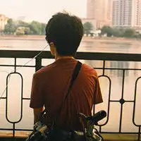  qq情侣背影头像偏偏令我再忆起因你而起的生命曾是多美