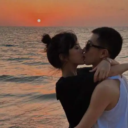  扣扣情侣头像一对青春年少我们相爱