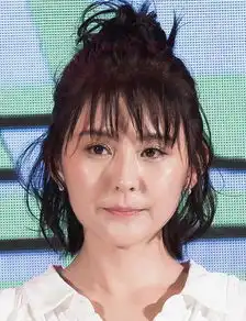 她是甄嬛传宁嫔也曾是杨幂好闺蜜美貌不输迪丽热巴现脸僵成这样