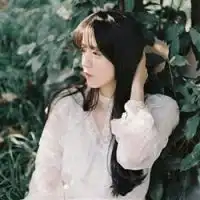  女生伤感森系带字头像蟹蟹了