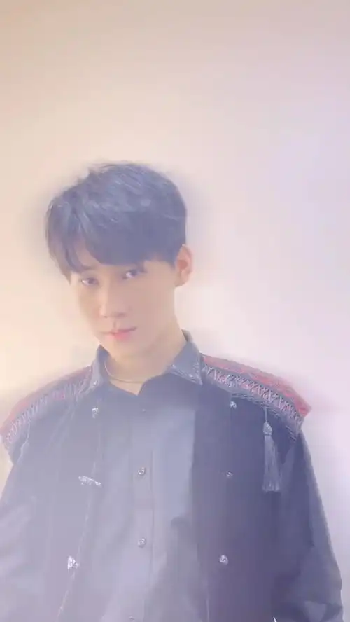  看我造自己的未来时代少年团哪吒变装