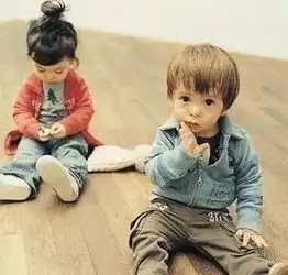  孩子不合群,当爹妈的该怎么办