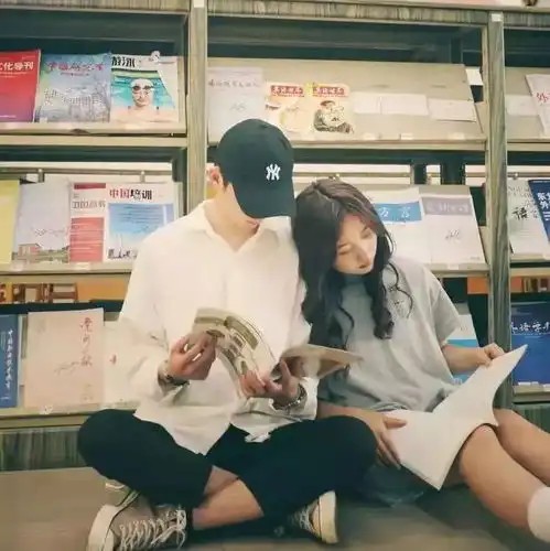  情侣头像情侣头像动漫一人一半霸气0810期