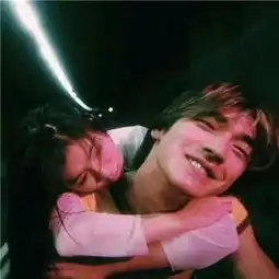  姑娘愿你以后遇到这样一个他