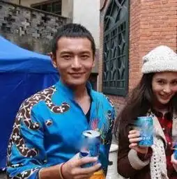  黄晓明baby杨幂刘恺威情侣合体百万身价排行