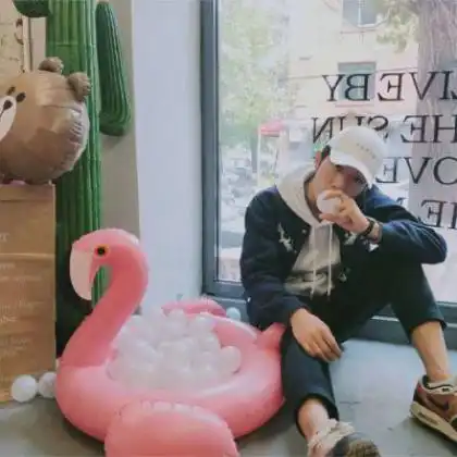  你是我的唯一个性清新甜蜜情侣头像一男一女