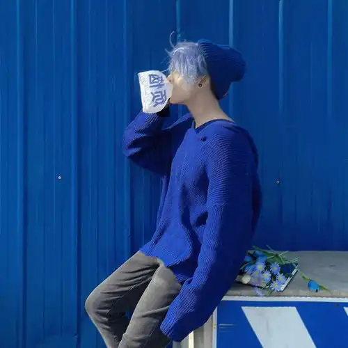 这样浪漫的蓝色,太适合做情侣头像了