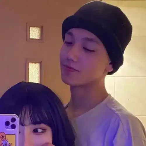  真人情侣头像智者不入爱河可我是小笨蛋