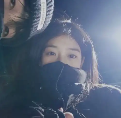  ins一对两张真人恩爱情头