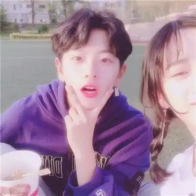  小清新唯美情侣头像紫色系唯美好看太少见了