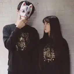  给我发一个能让我用一年的头像,别太幼稚,拜托了