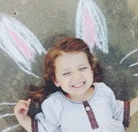  小编喊您家萌娃上杂志啦