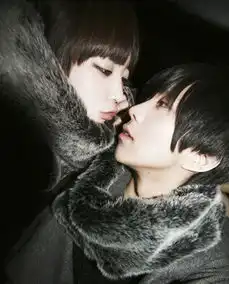  qq皮肤亲密的情侣情侣