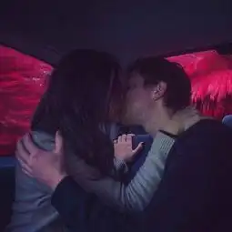  超拽霸气欧美情侣微博合照头像一人一张心里说不出来的烦躁