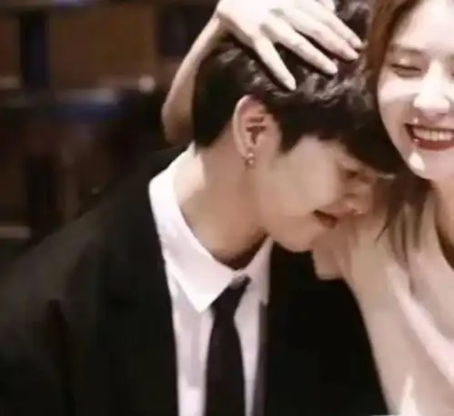  情头你认为理想的爱情是什么样子