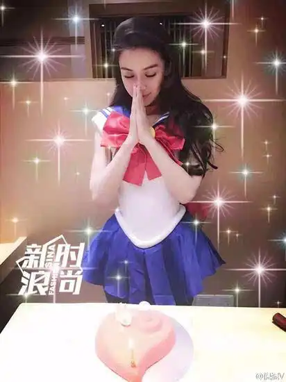 刘翔cos水兵月毁三观明星玩起二次元照样辣眼睛
