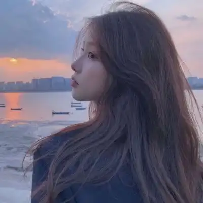  网易云热评我遇到一个男孩子,他说会爱我一辈子,可我没想到他