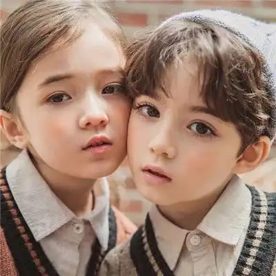  我们的爱像花火,萌娃情侣头像两张分开