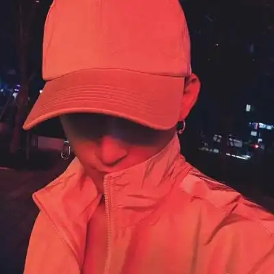  男生夜店霸气头像社会人有纹身