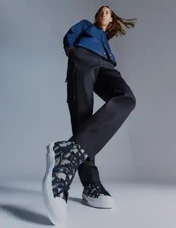  dior经典百搭手袋塑造潮流生活