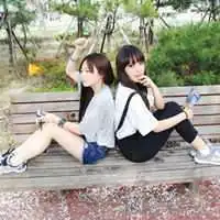 闺蜜头像背影黑白微信头像图片大全