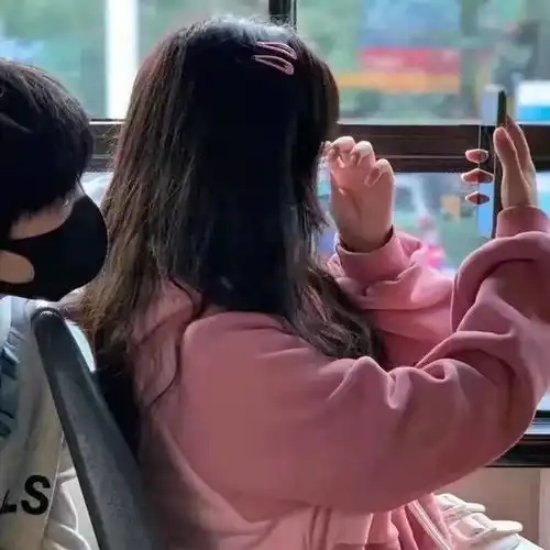  情侣头像看你会心动