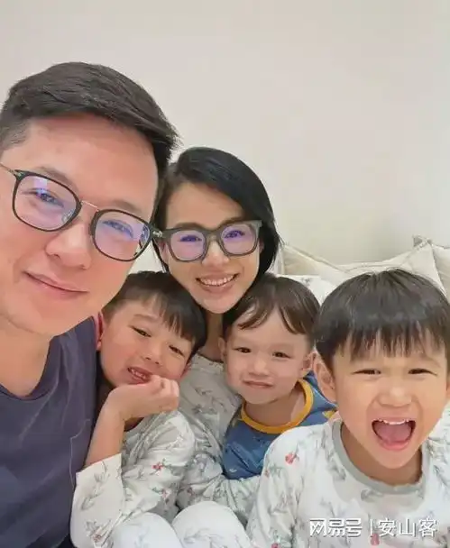  一模一样的孩子生三遍胡杏儿为小儿子举办蜘蛛侠主题生日派对