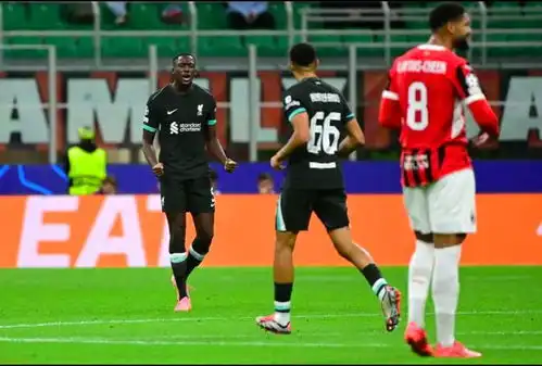  欧冠豪门夜凯恩4球拜仁92狂胜利物浦客场31逆转米兰皇马31