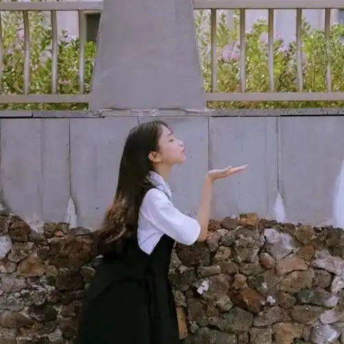  一组点赞超高的头像,请签收