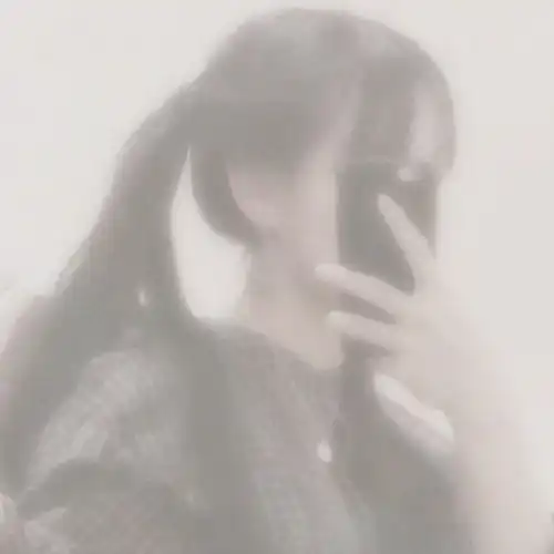  女生头像爱情就是个梦,而我睡过了头