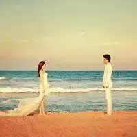  微信头像红色华丽婚纱飘飘微信头像图片大全