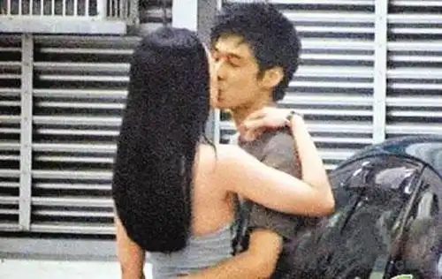 郭晶晶为婆婆庆祝生日,朱玲玲与仨儿子合影,全家感情史都很丰富