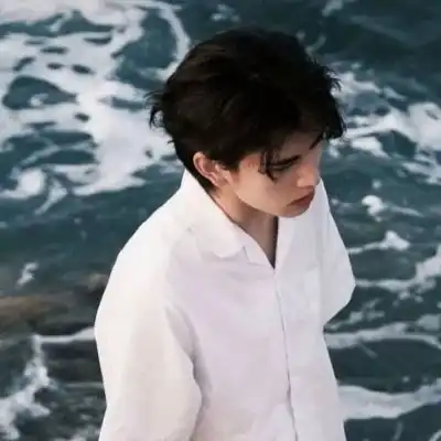  小众原宿风男生头像错把玫瑰当男生头像我要个性网