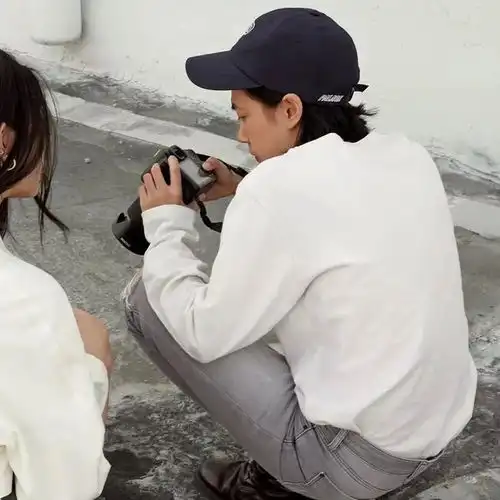  真人情头钟期久已没,世上无知音