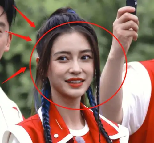  杨颖谭松韵录跑男,看两人的状态对比,生没生过孩子还是有区别的