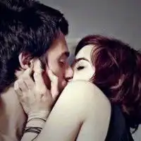  二次元水中接吻图片唯美微信头像图片大全