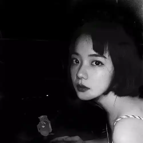  除非互相喜欢,否则所有的深情都只是打扰