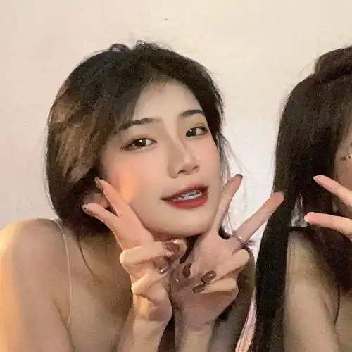闺蜜头像好朋友是自己选择的没有血缘的亲人