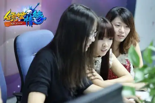  真人体验倾世情缘美女客服竞技战智勇破解