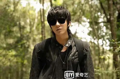  刘宇宁终极笔记登上网剧播放排名首位,狼殿下热度不减