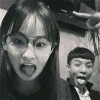  甜蜜无比的情侣头像既然可以承诺就不要轻易食言