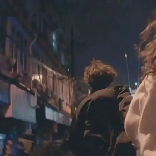  精选情头我已坠入爱河,无需救我