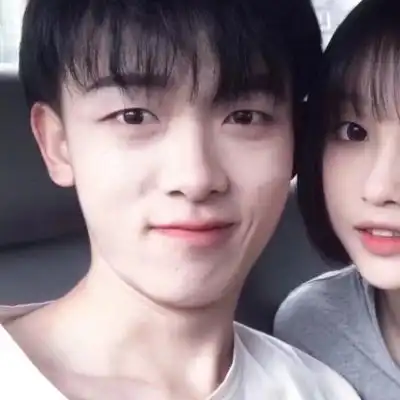  陈涵优质终于更新情头了