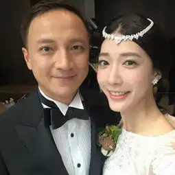  盘点演艺圈跨国恋情侣档